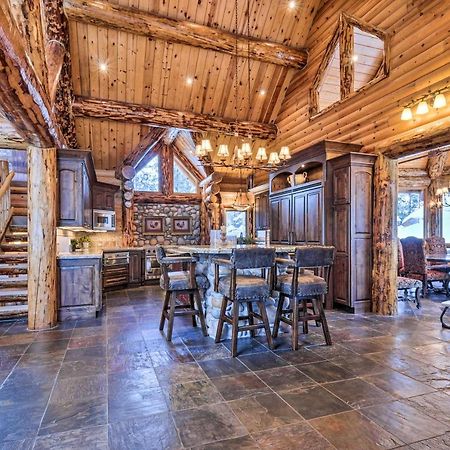 Delightful Cabin Vacation Rental With Fire Pit! Duck Creek Village Exterior photo