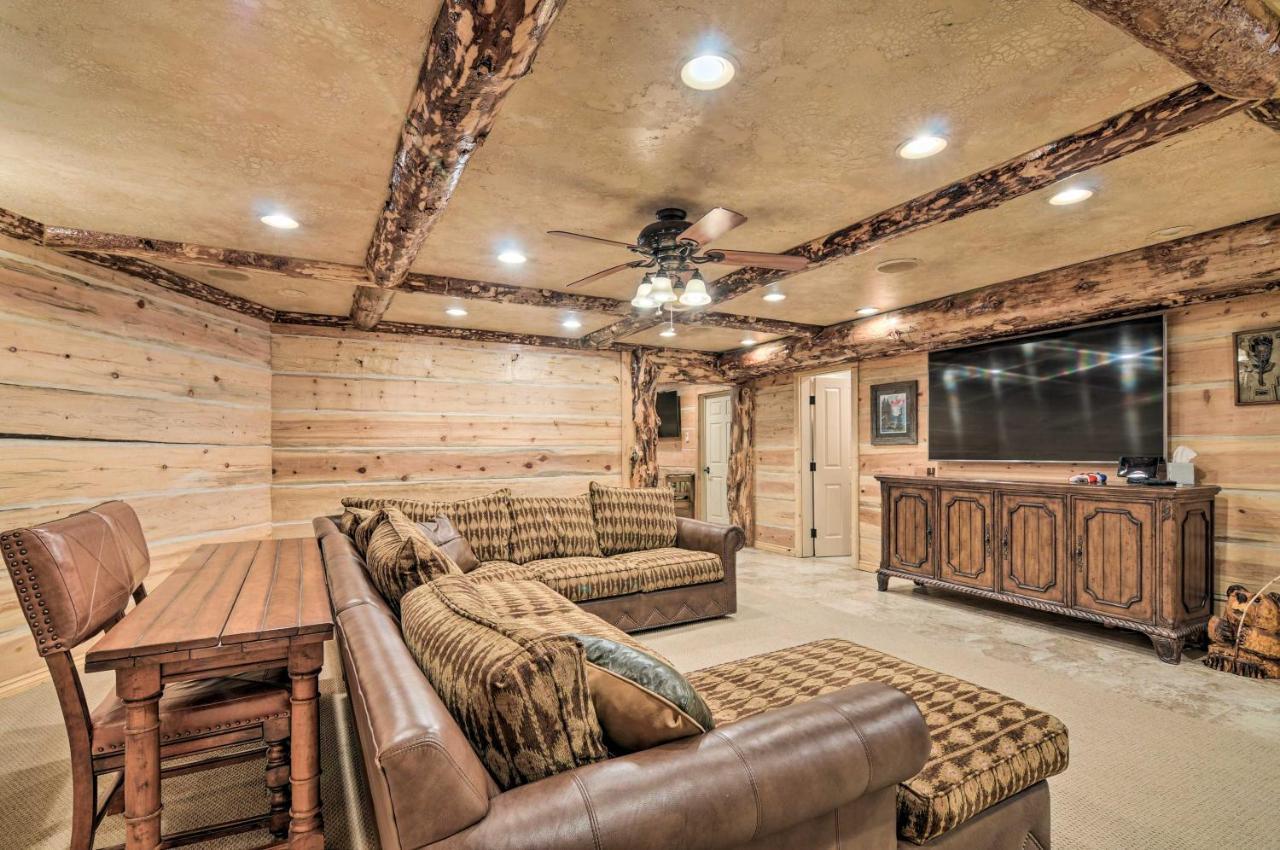 Delightful Cabin Vacation Rental With Fire Pit! Duck Creek Village Exterior photo