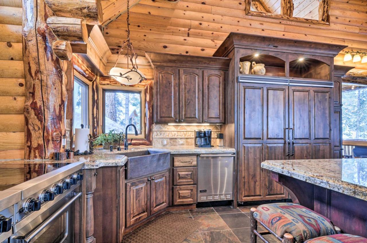 Delightful Cabin Vacation Rental With Fire Pit! Duck Creek Village Exterior photo