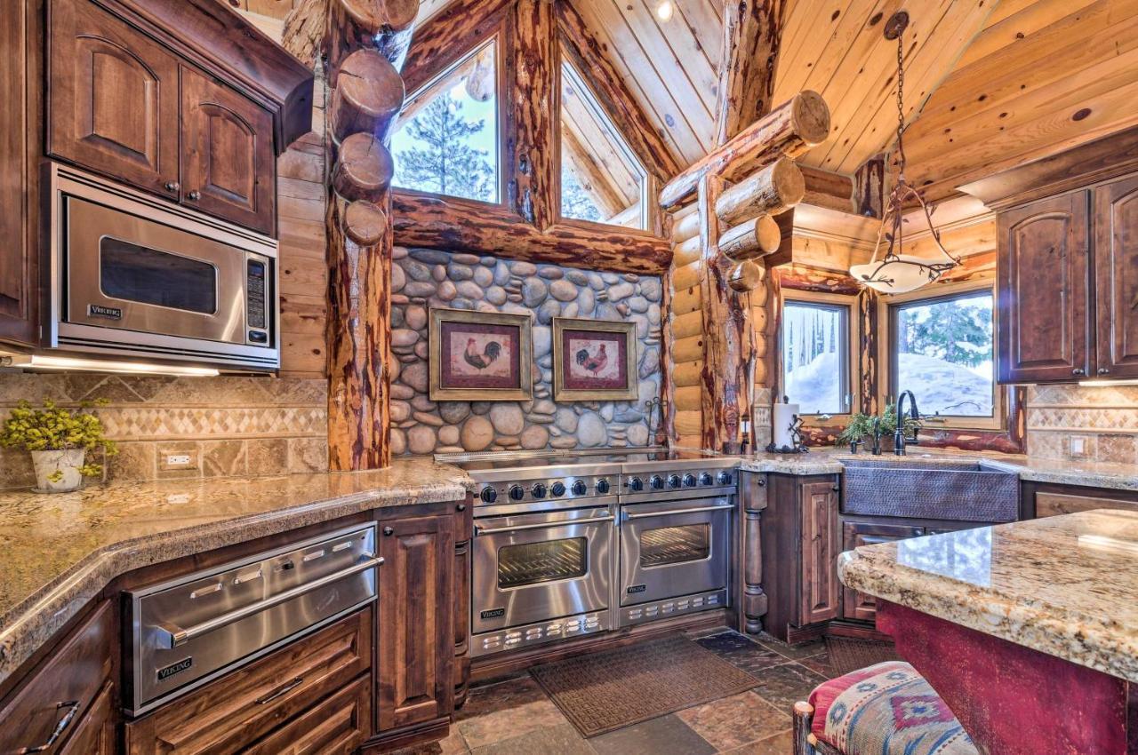 Delightful Cabin Vacation Rental With Fire Pit! Duck Creek Village Exterior photo