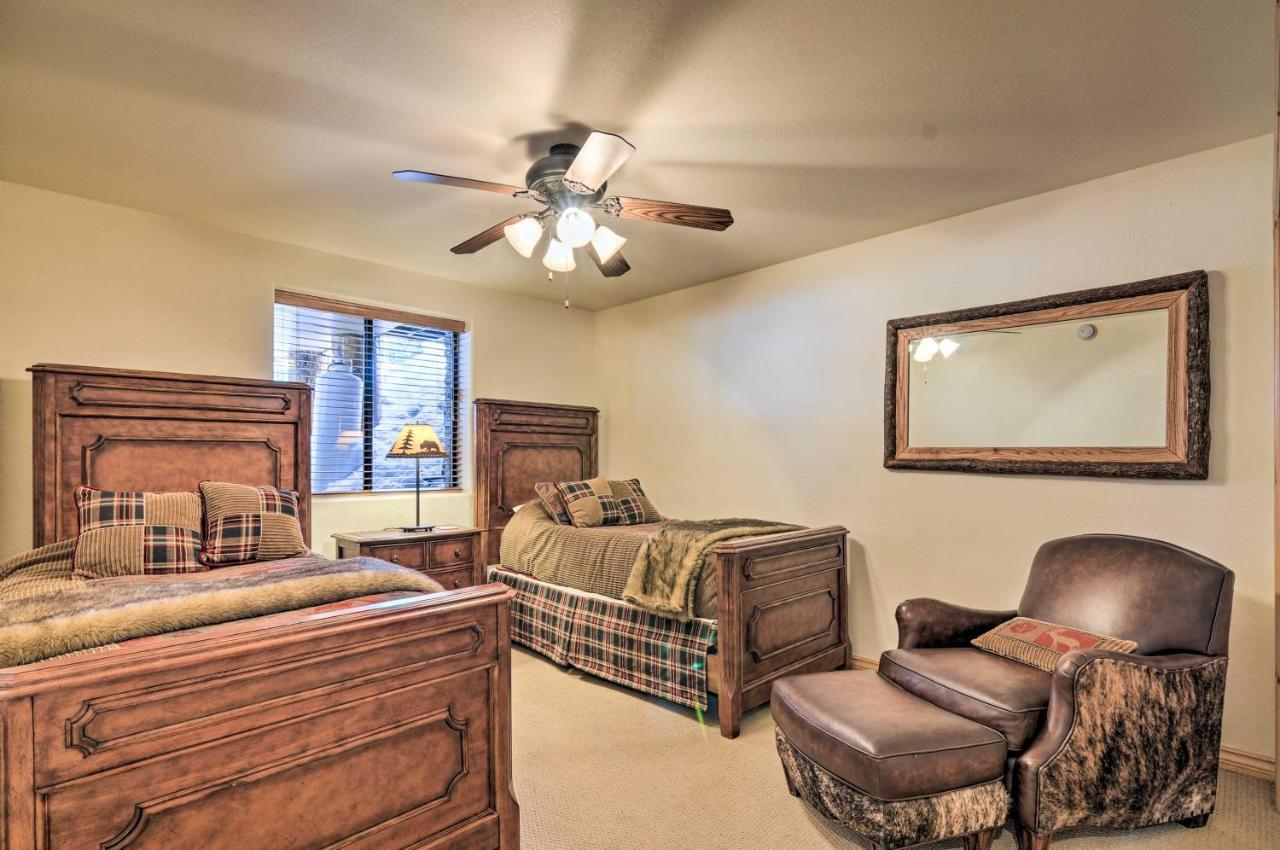 Delightful Cabin Vacation Rental With Fire Pit! Duck Creek Village Exterior photo